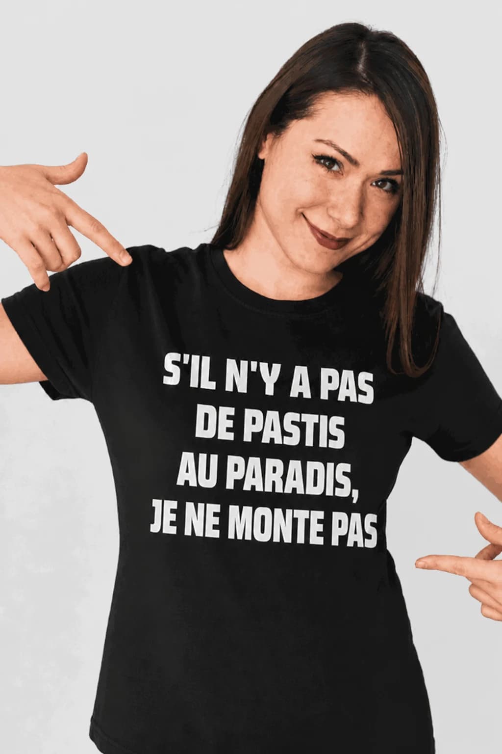 T-shirt noir humoristique avec le texte « S'il n'y a pas de pastis au paradis, je ne monte pas »