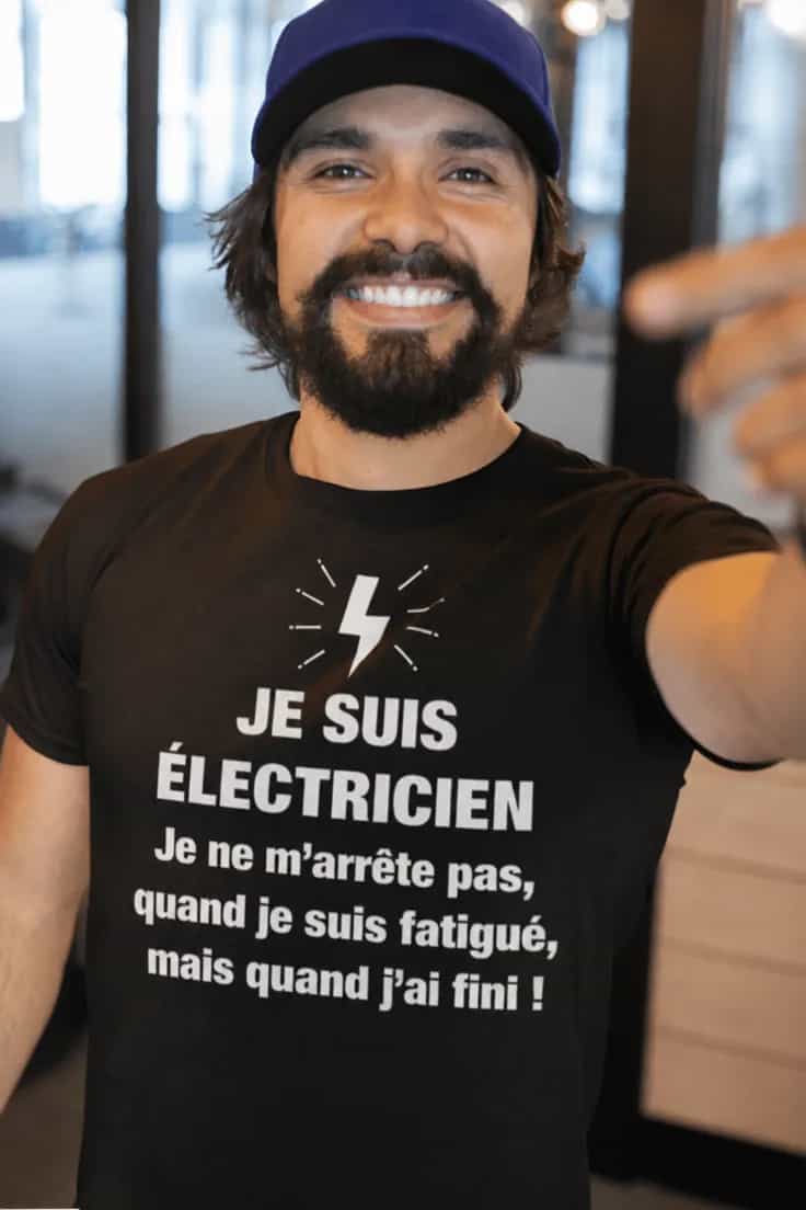 T-shirt infatigable au travail avec métier au choix