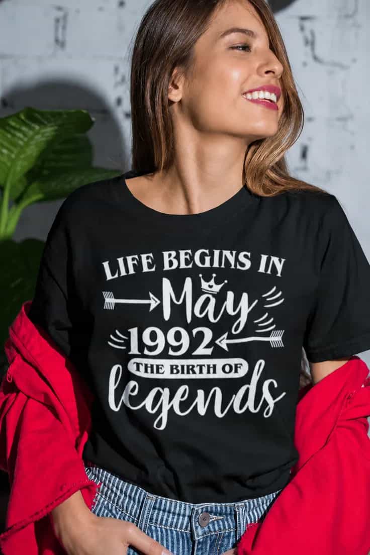 T-shirt Naissance de légende avec âge et mois au choix