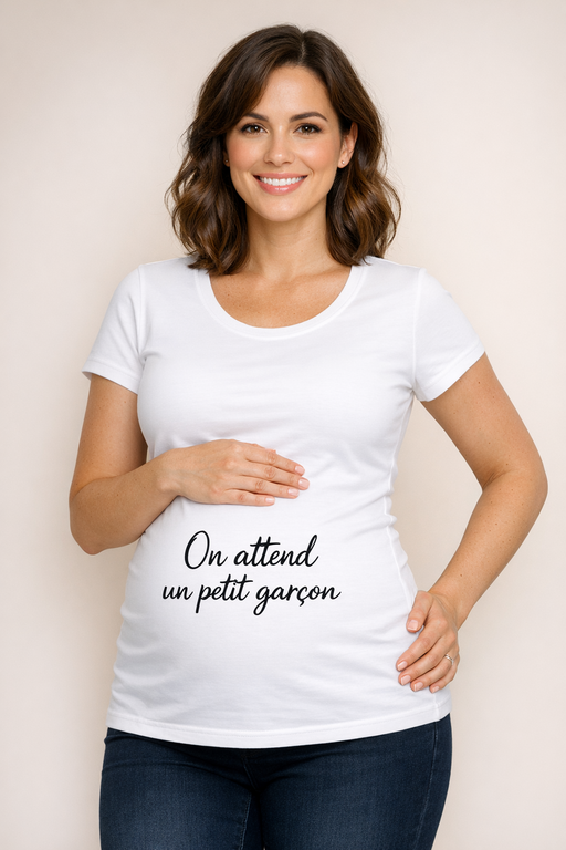 T-shirt de grossesse « On attend un petit garçon »