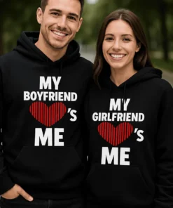 Pull humoristique Couple amoureux loves me, idée cadeau drôle pour amoureux