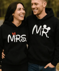 Pull humoristique Mr Mrs en duo avec inscription MRS. MŔ. pour couple