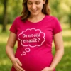 T-shirt de grossesse Bébé arrive en août avec le texte On est déjà en août ?