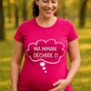 T-shirt de grossesse Ma maman déchire avec le slogan MA MAMAN DÉCHIRE !!! imprimé sur le devant